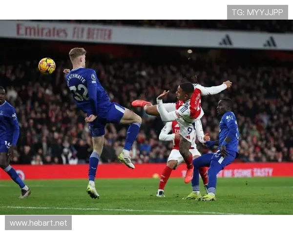 埃弗顿半场0比1落后阿森纳控球射门全面被动解析英超比赛数据对比