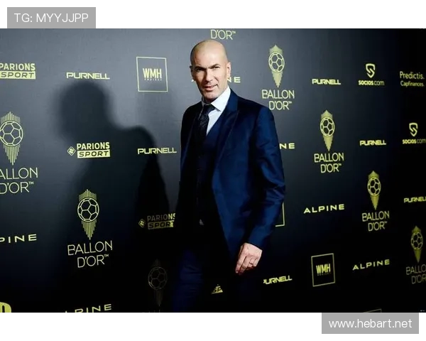 卢卡齐达内披阿尔及利亚战袍出征非洲杯尽显足球荣耀与自豪 卢卡齐达内披阿尔及利亚战袍出征非洲杯尽显足球荣耀与自豪