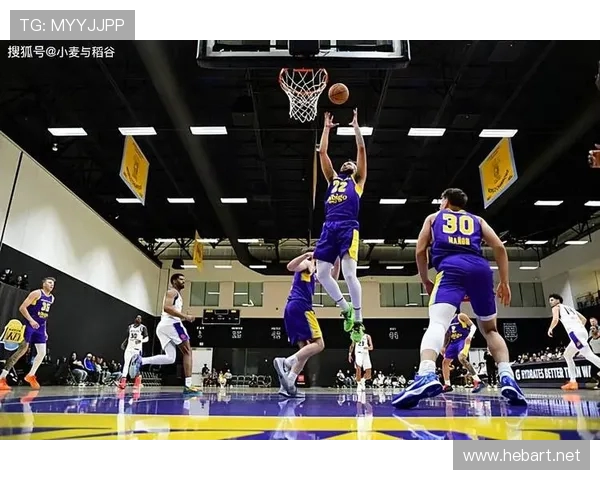 SLAM晒马刺胜湖人赛场照 复古球衣加持火力全开统治比赛夜球迷沸腾一夜